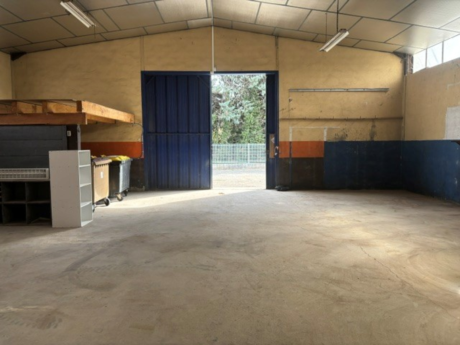 Image_, Entrep&ocirc;t, Pierrelatte, ref :0561