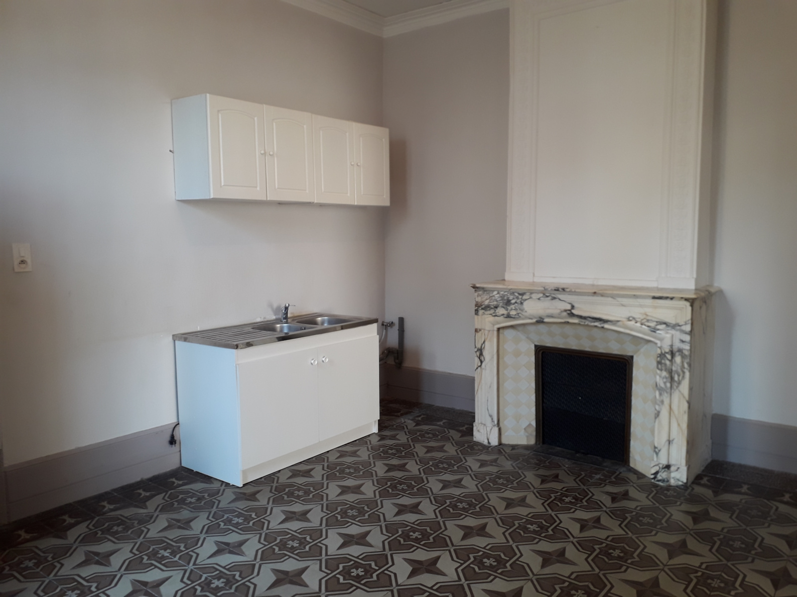 Image_, Immeuble, Bourg-Saint-Andéol, ref :385